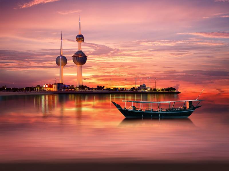 Papermoon Fototapete »KUWAIT-STADT-BOOT SKYLINE STRAND MEER GOLF PANORAMA« von Papermoon