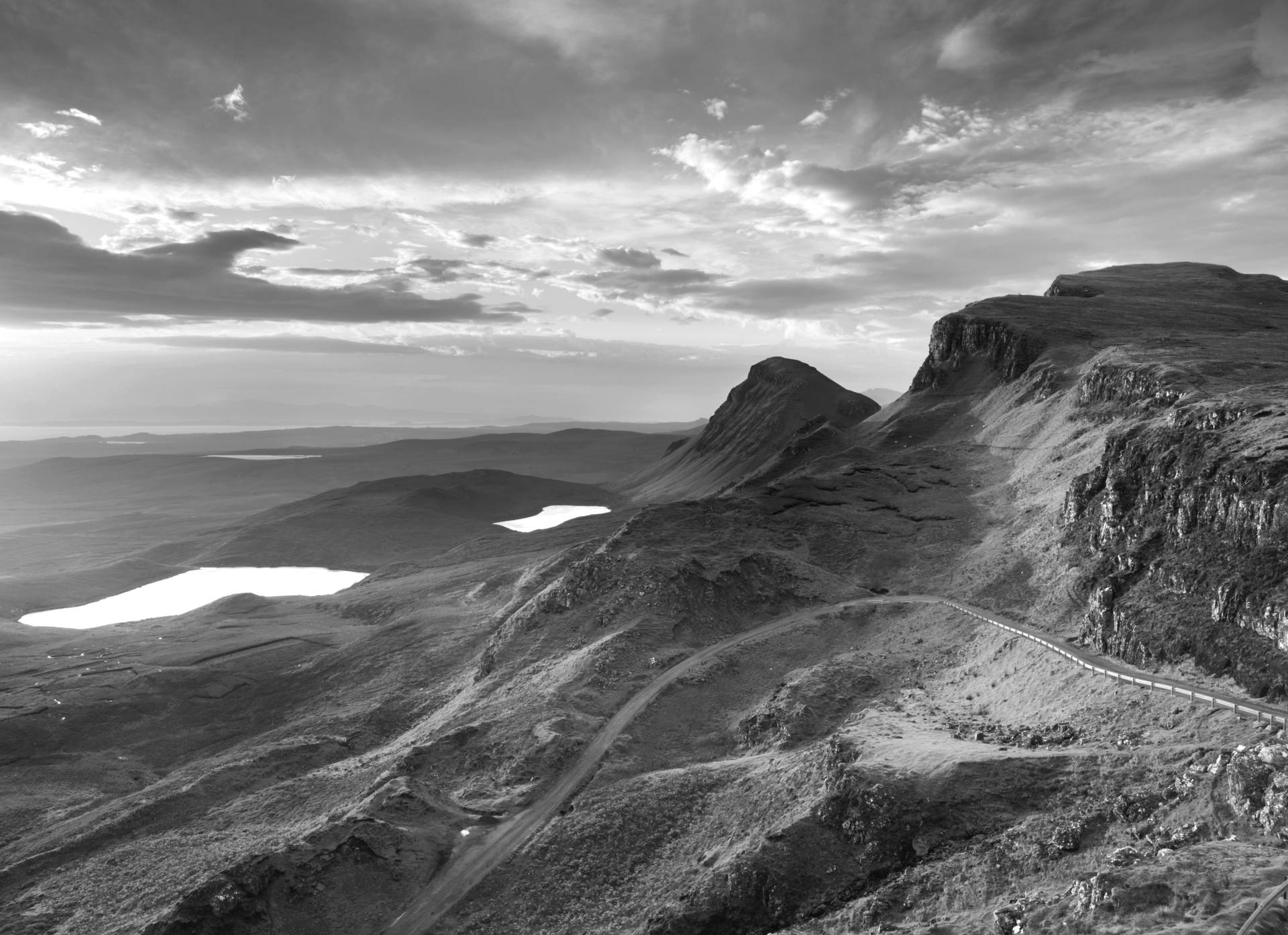 Papermoon Fototapete »Landschaft schwarz & weiss« von Papermoon