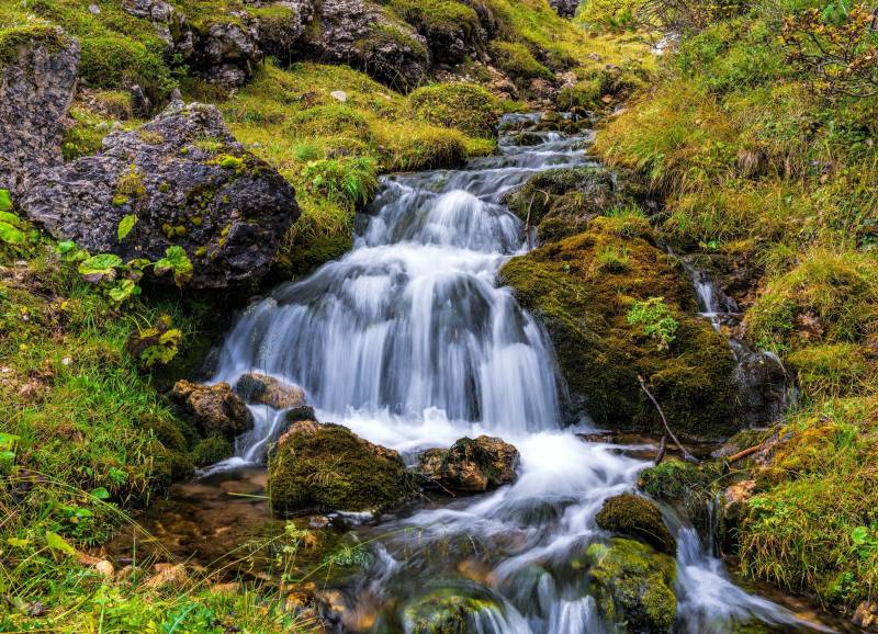 Papermoon Fototapete »Mountain Stream in Dolomites« von Papermoon