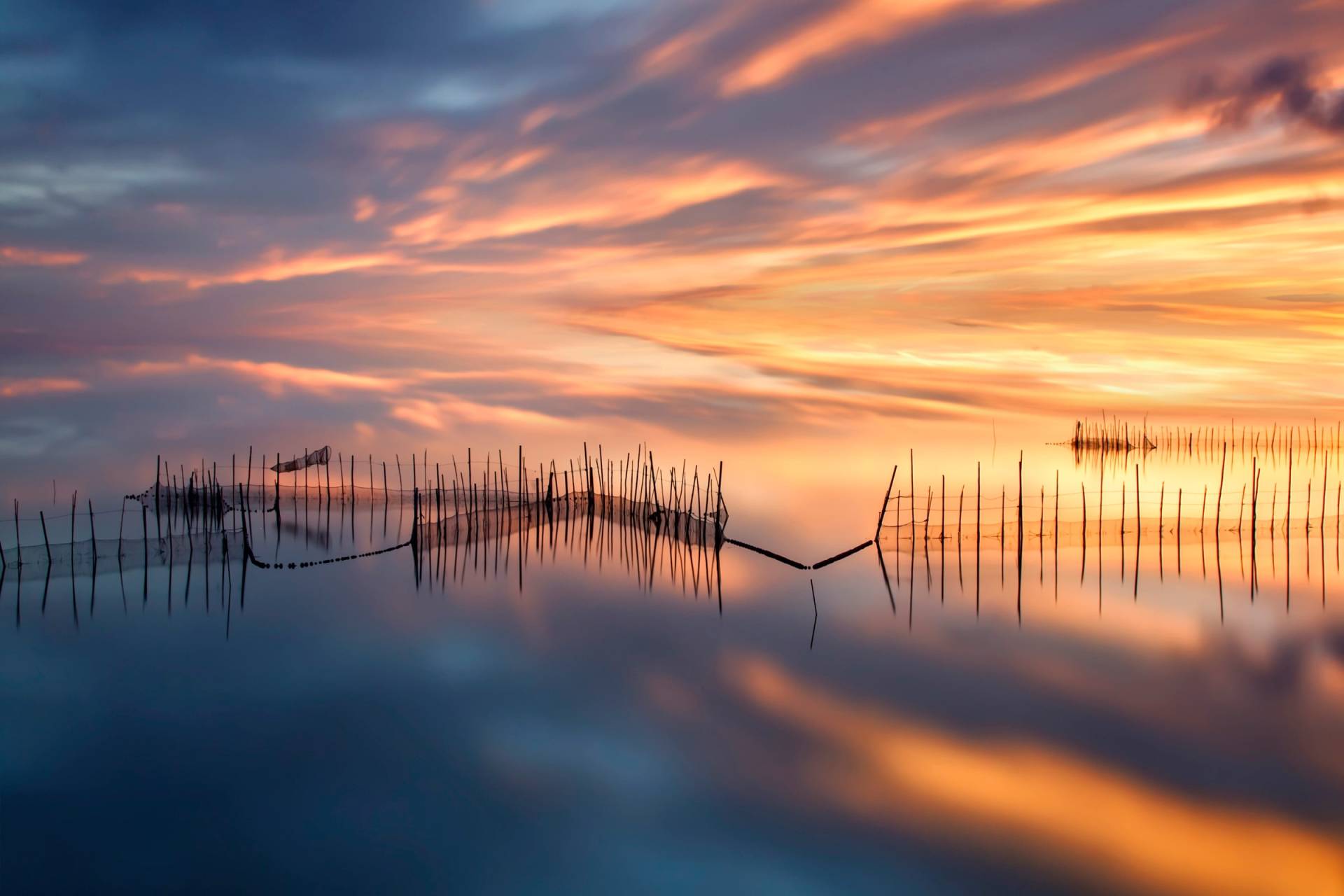 Papermoon Fototapete »Photo-Art JOSE BEUT, FISHNETTEN« von Papermoon