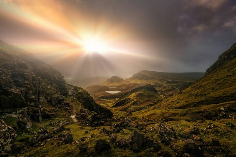 Papermoon Fototapete »Photo-Art MATT ANDERSON, TROTTERNISH RIDGE GEGENLICHT« von Papermoon