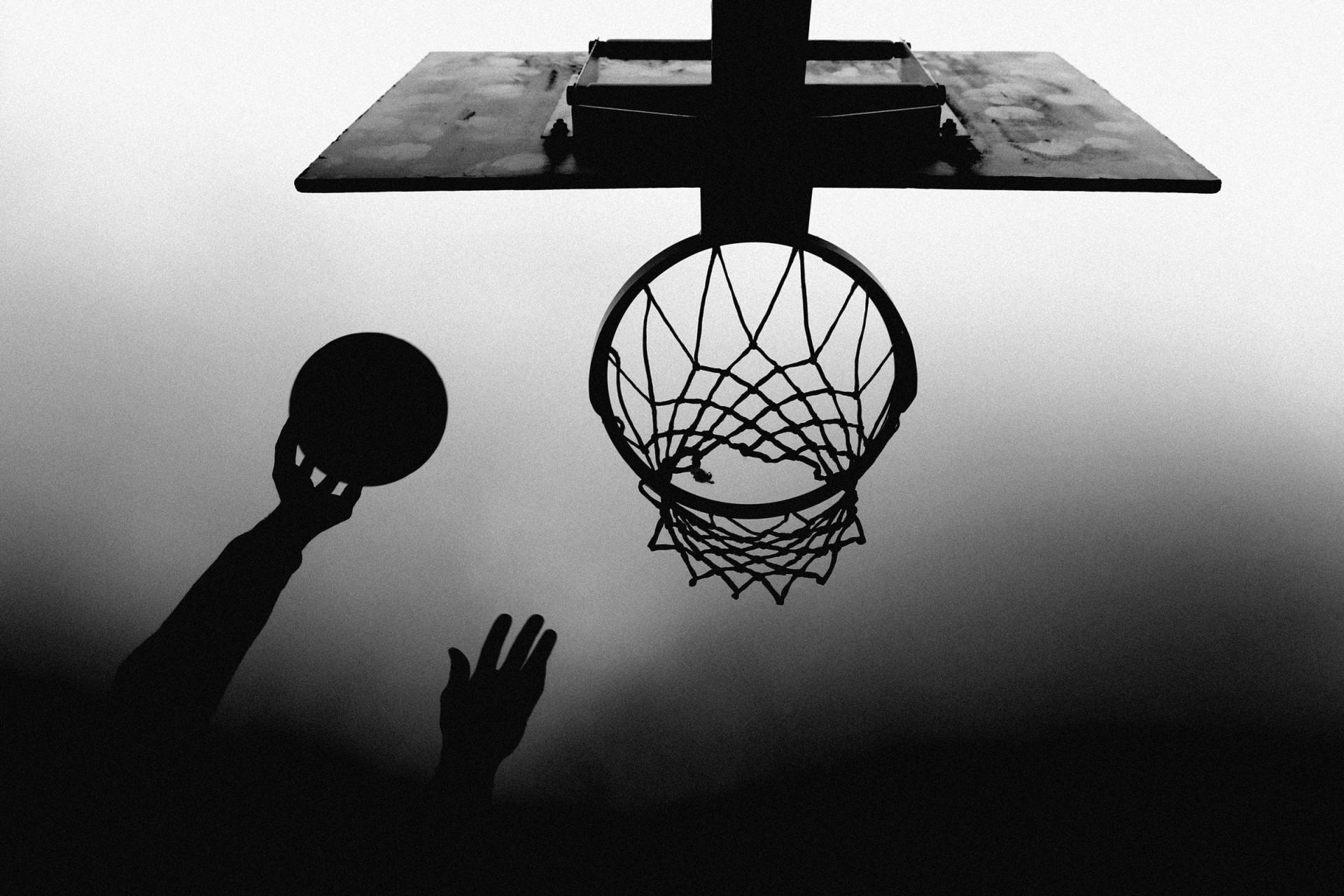 Papermoon Fototapete »Photo-Art PAULO MEDEIROS, SPORT BASKETBALL« von Papermoon