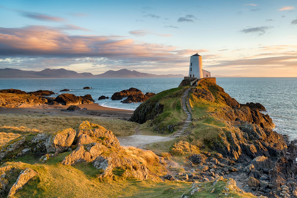 Papermoon Fototapete »Sonnenuntergang bei Ynys Llanddwyn« Papermoon Fototapete »Sonnenuntergang bei Ynys Llanddwyn« von Papermoon