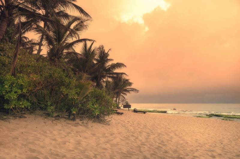 Papermoon Fototapete »Sri Lanka Tangalle Strand« von Papermoon