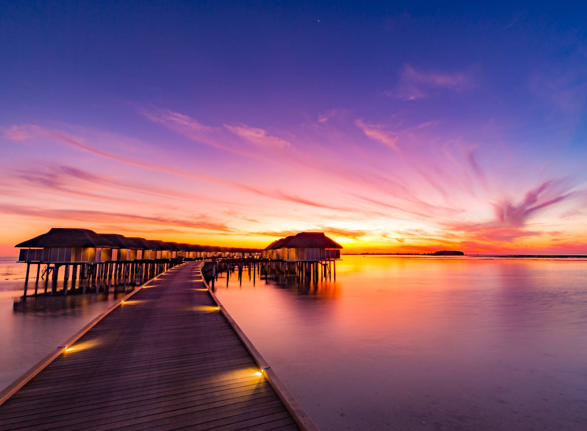 Papermoon Fototapete »Sunset Pier Maldives« von Papermoon