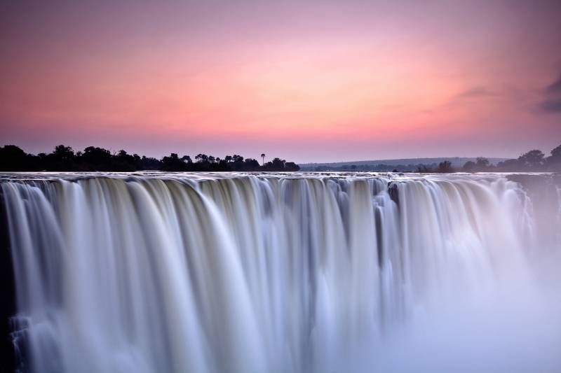 Papermoon Fototapete »Victoria Falls« von Papermoon