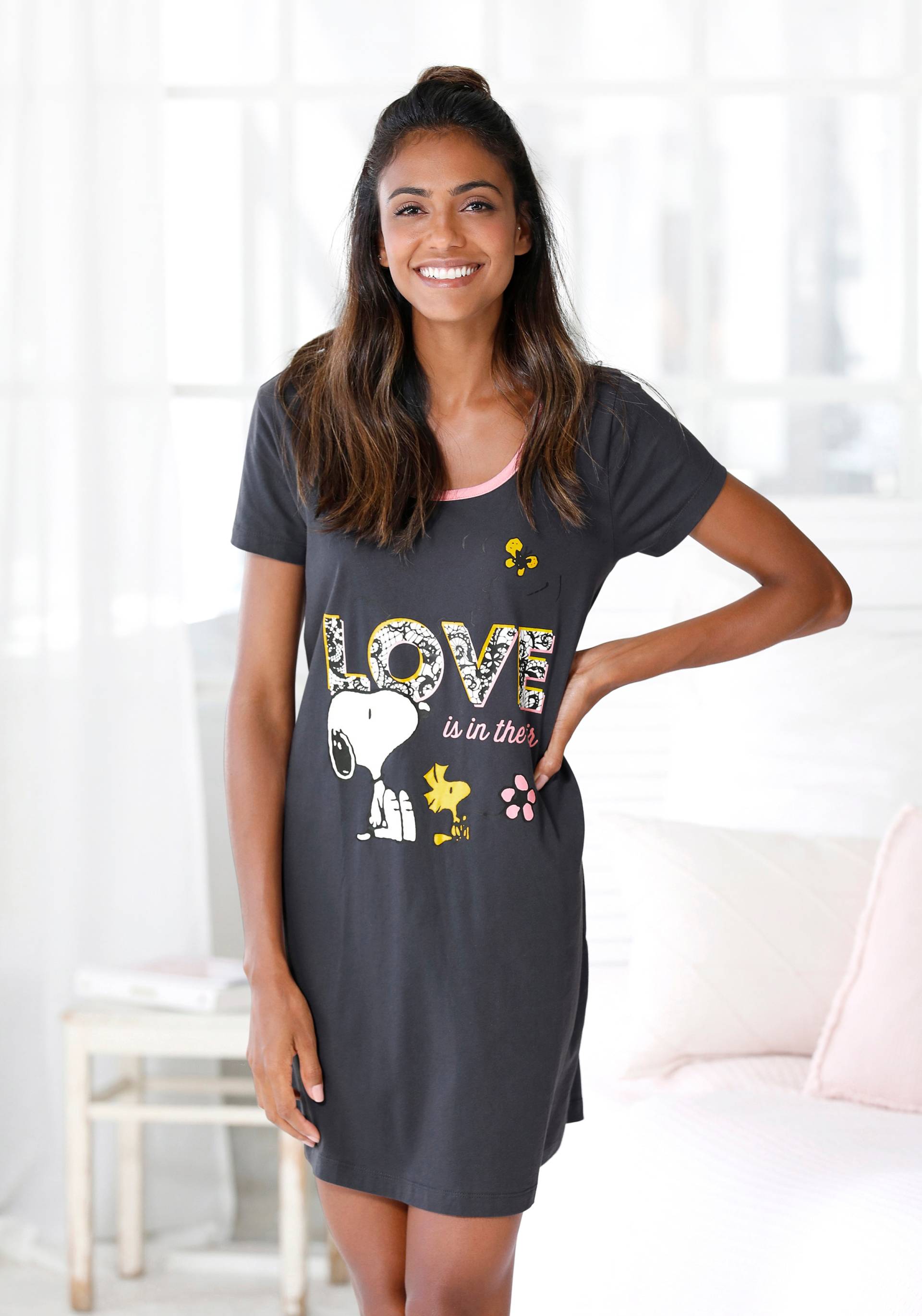 Peanuts Sleepshirt, mit grossem Snoopy-Motiv von Peanuts