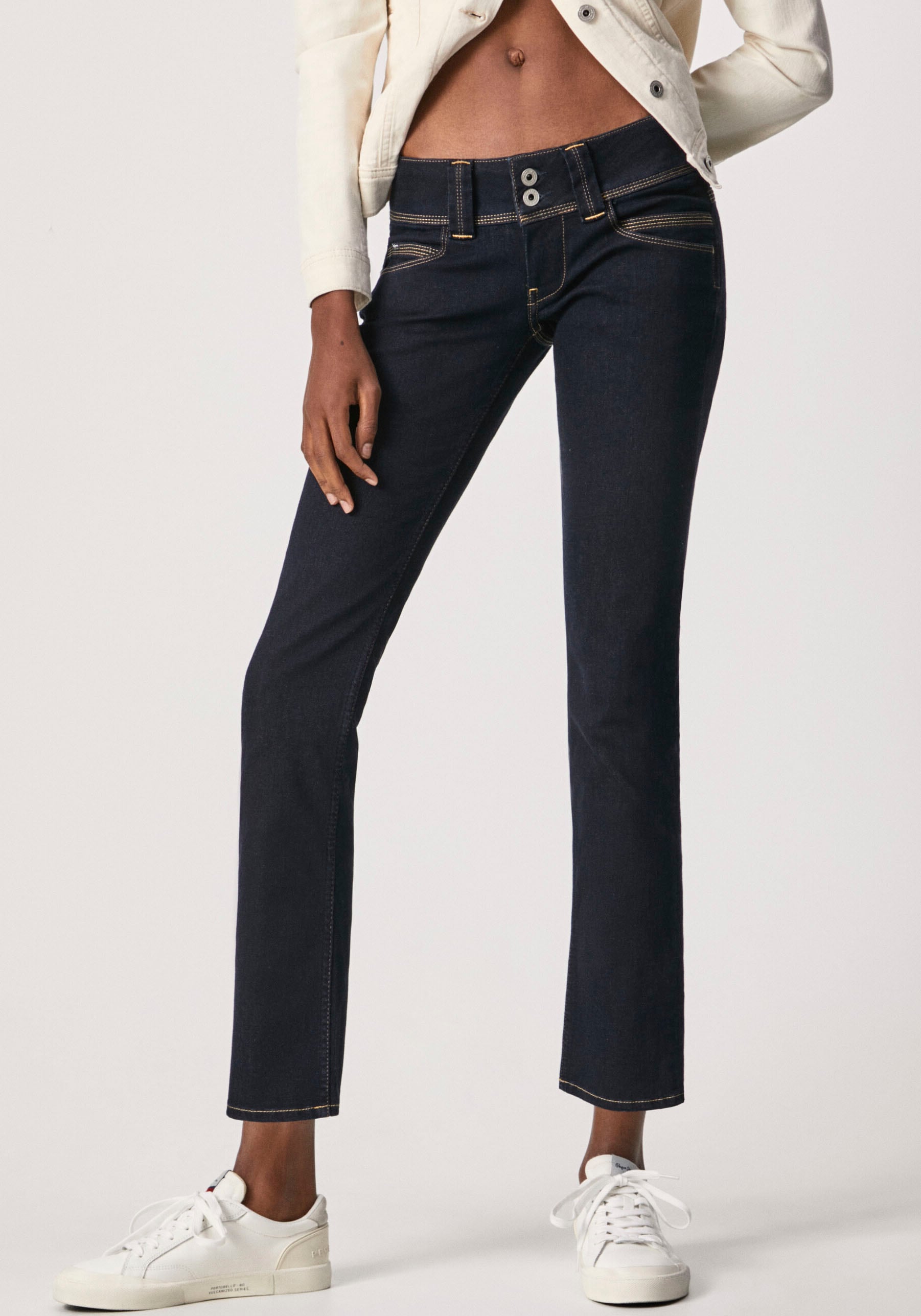 Pepe Jeans Straight-Jeans »VENUS«, mit Badge Pepe Jeans Straight-Jeans »VENUS«, mit Badge von Pepe Jeans