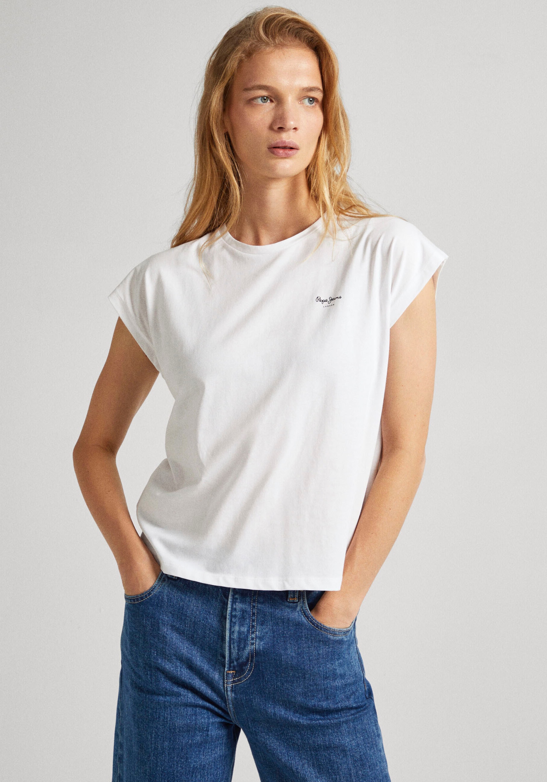 Pepe Jeans T-Shirt »LORY«, mit kleinem Logodruck von Pepe Jeans