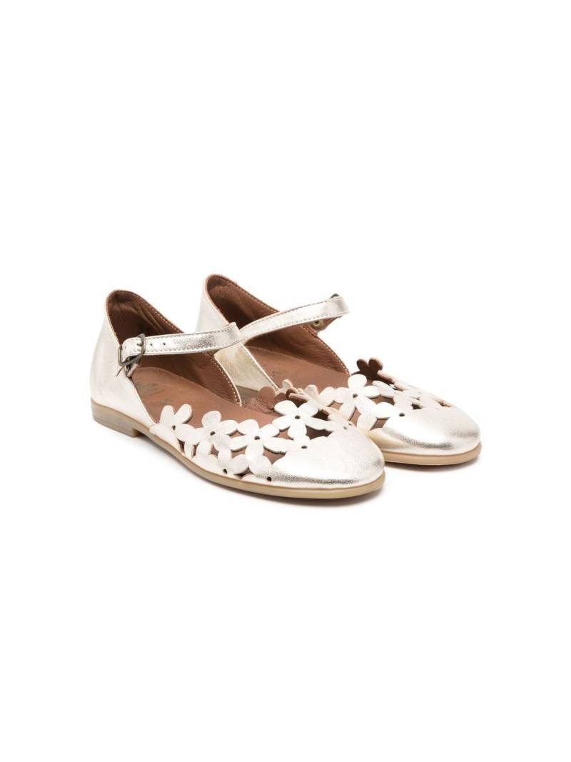 Pèpè cut-out floral ballerina shoes - Gold von Pèpè