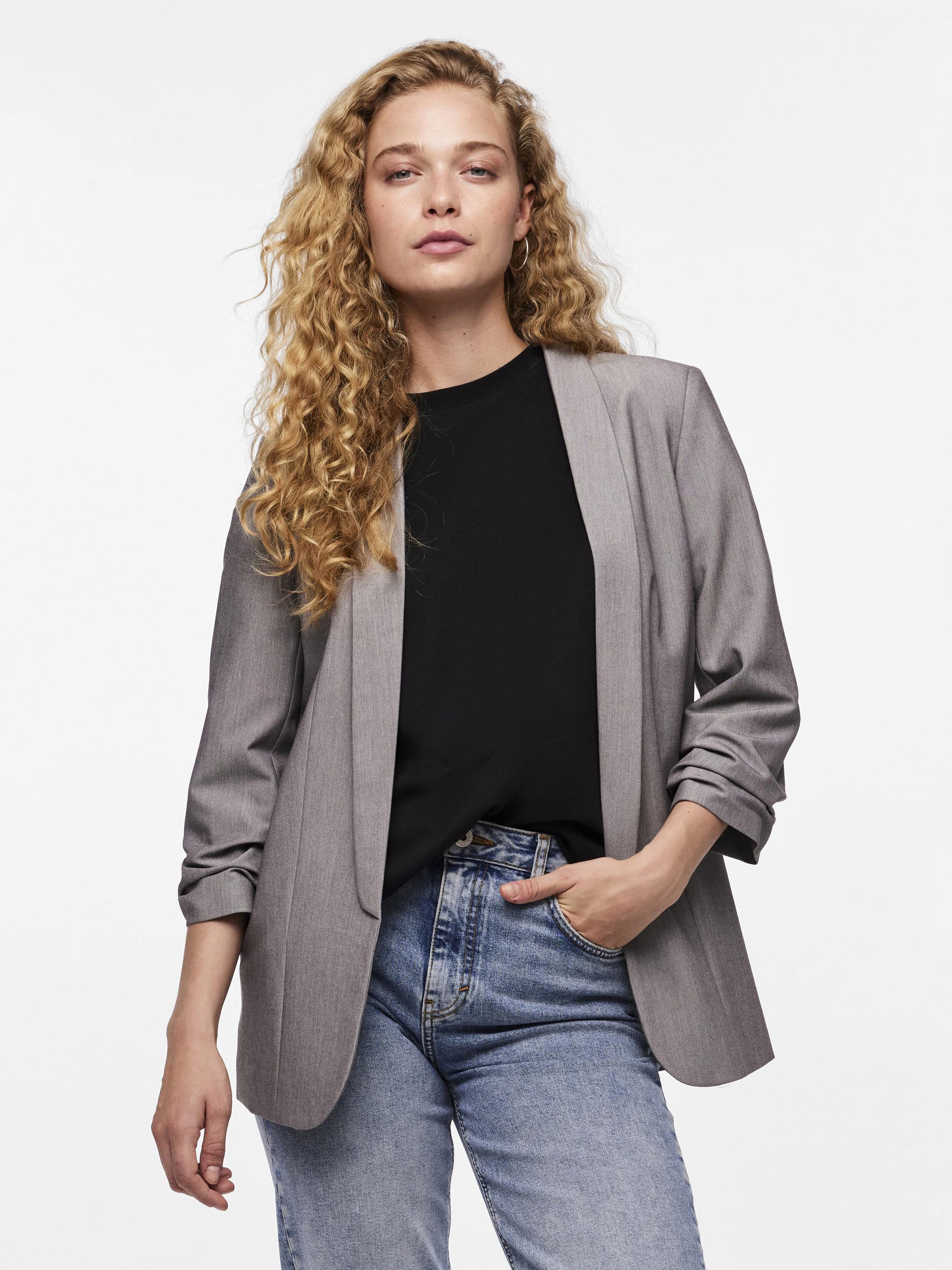 pieces Blusenblazer »PCBOSELLA 3/4 BLAZER NOOS«, mit Faltendetail am Ärmel pieces Blusenblazer »PCBOSELLA 3/4 BLAZER NOOS«, mit Faltendetail am Ärmel von Pieces