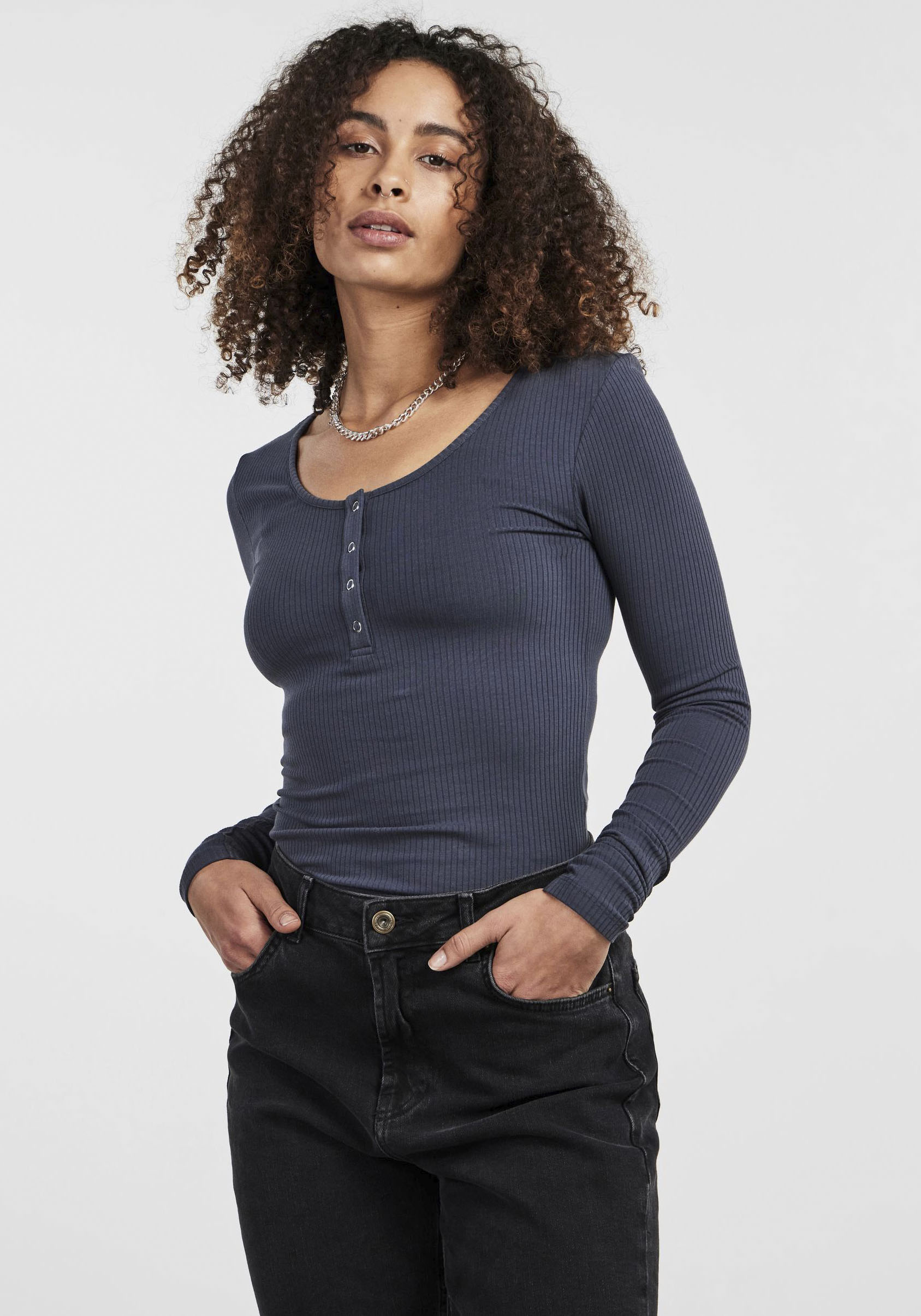 pieces Langarmshirt »PCKITTE LS TOP NOOS BC« pieces Langarmshirt »PCKITTE LS TOP NOOS BC« von Pieces