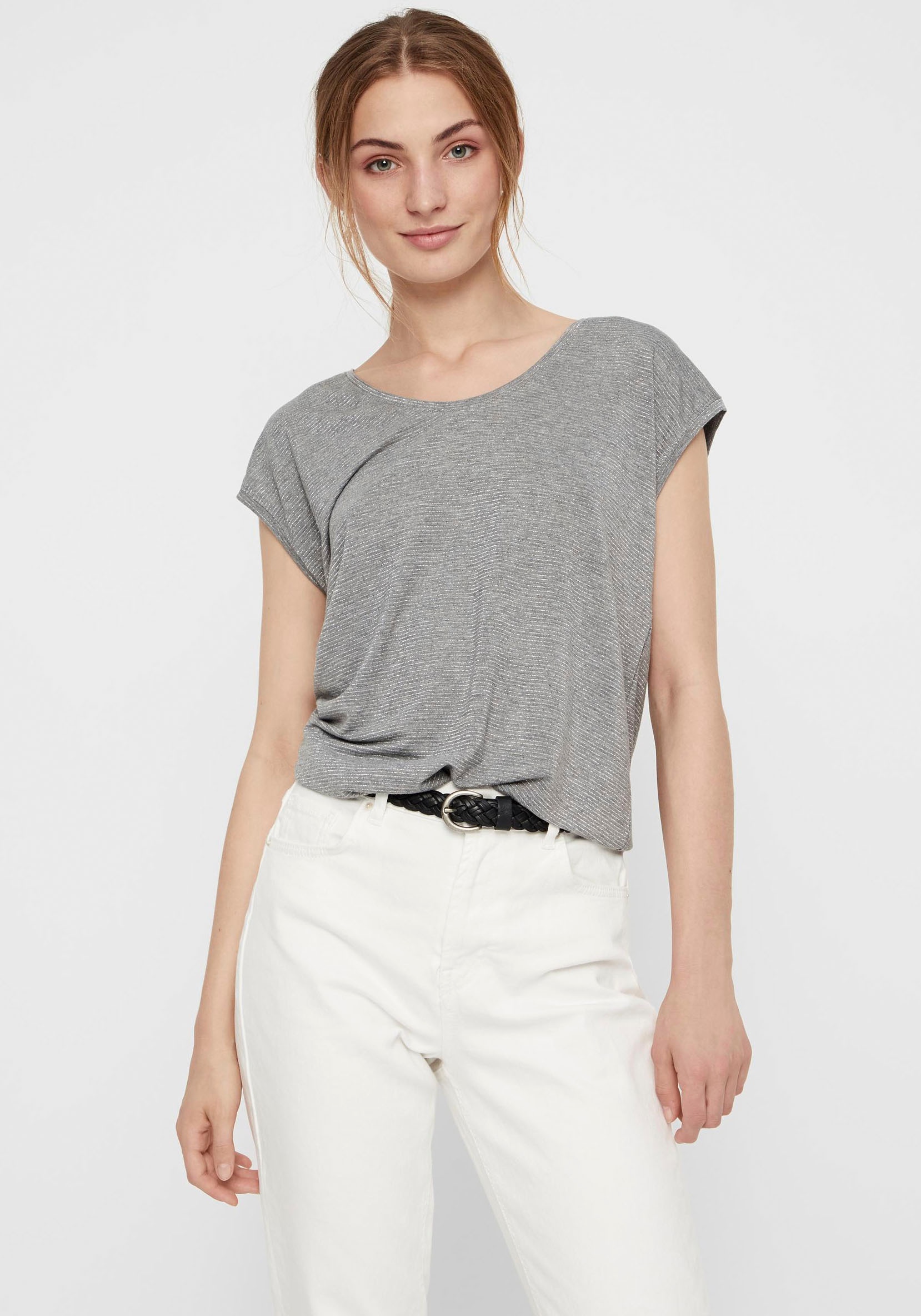 pieces T-Shirt »PC BILLO«, mit Glitzerstreifen pieces T-Shirt »PC BILLO«, mit Glitzerstreifen von Pieces