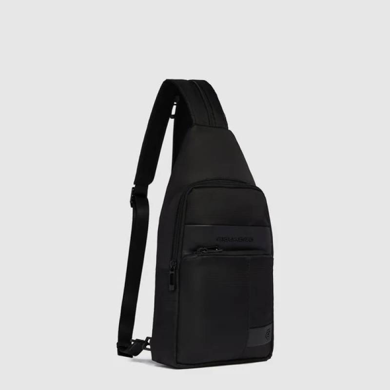 Tablet Mini Sling Bag in Schwarz von Piquadro