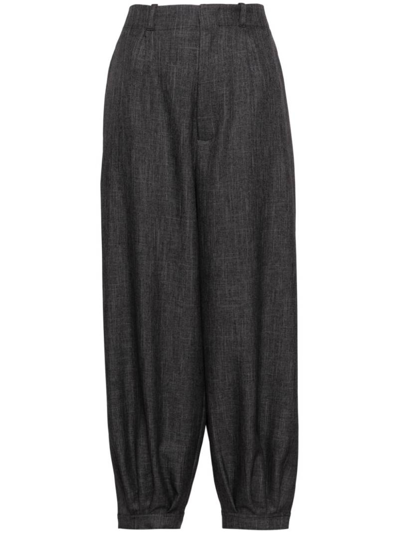 Plan C pleat-detail tapered trousers - Black von Plan C