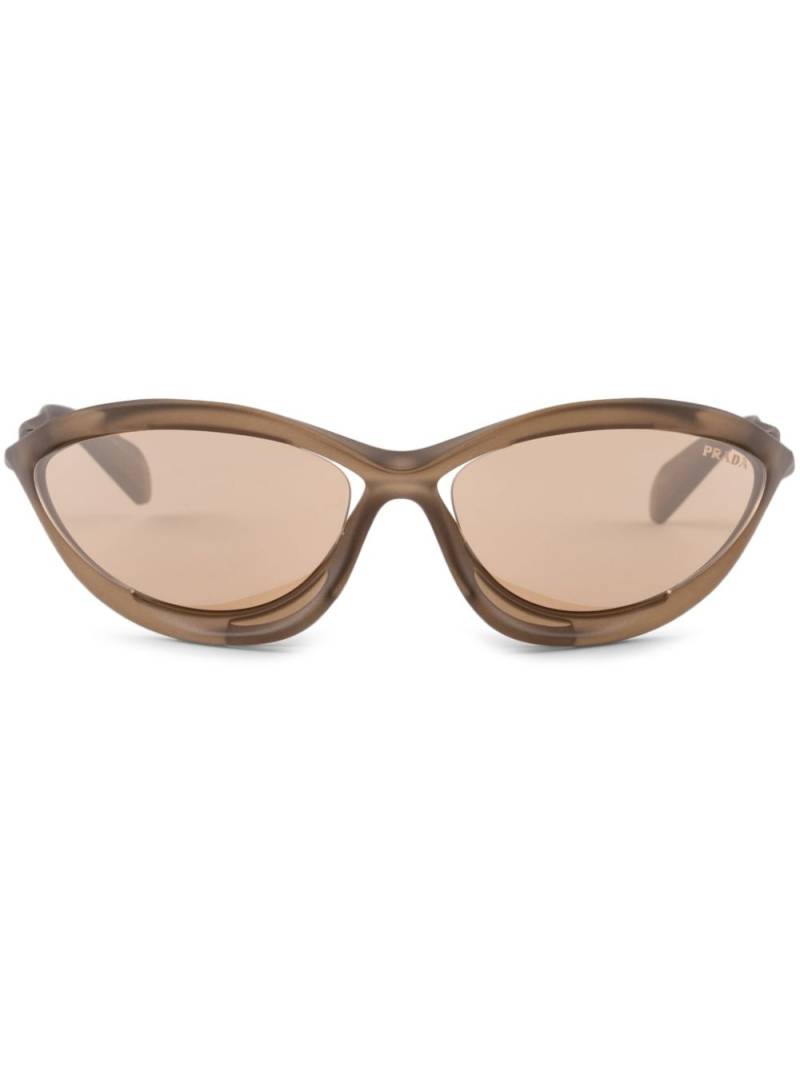 Prada Eyewear Runway sunglasses - Brown von Prada Eyewear