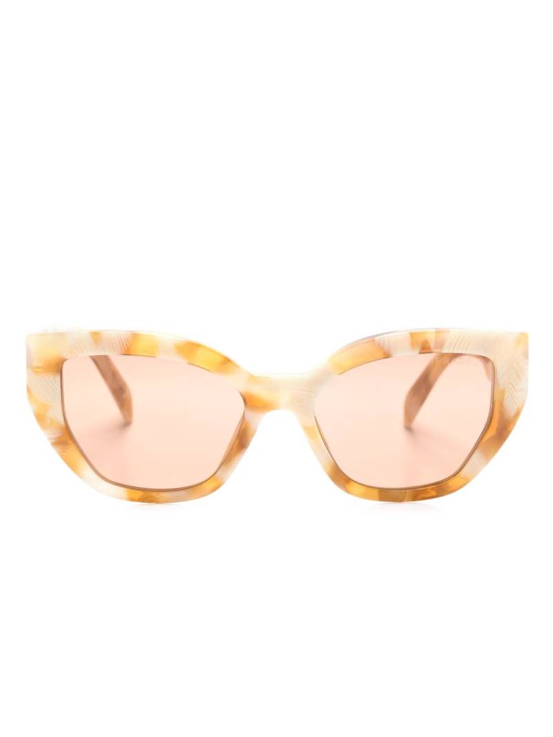 Prada Eyewear butterfly-frame tinted sunglasses - Neutrals von Prada Eyewear