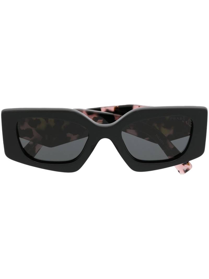 Prada Eyewear leopard print tinted sunglasses - Black von Prada Eyewear