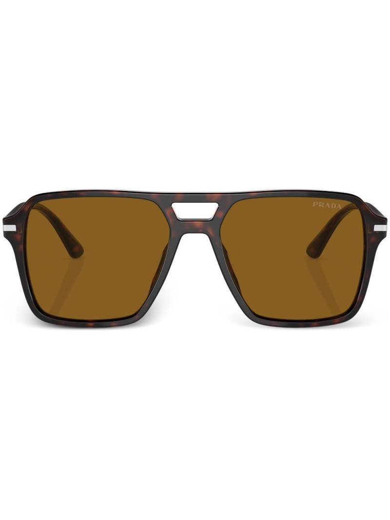 Prada Eyewear tortoiseshell-effect navigator sunglasses - Green von Prada Eyewear