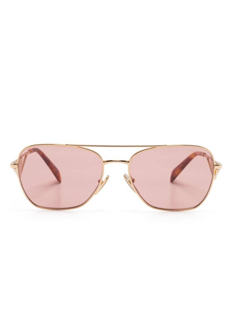 Prada Eyewear triangle-logo sunglasses - Gold von Prada Eyewear