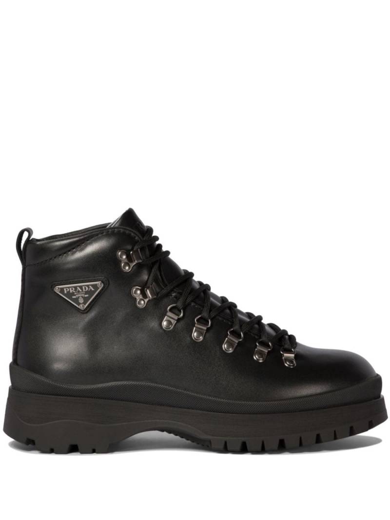 Prada Logo plaque-detailing boots - Black von Prada