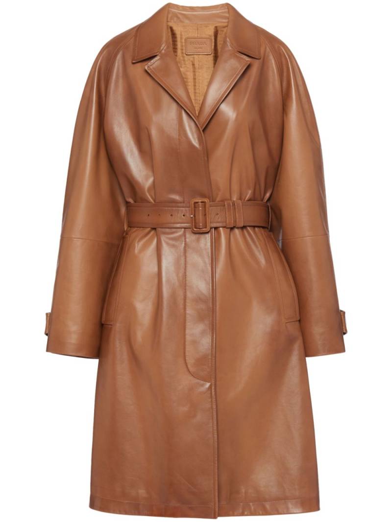 Prada belted leather trench coat - Brown von Prada