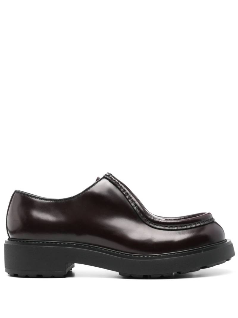 Prada brushed-leather Derby shoes - Red von Prada