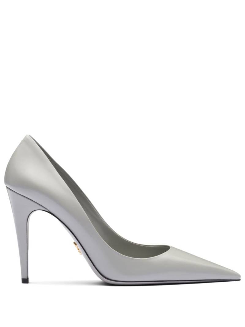 Prada brushed leather pumps - Grey von Prada