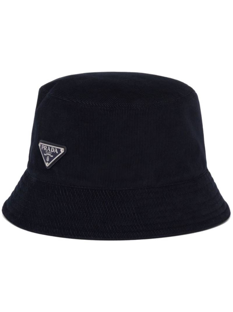 Prada enamel triangle-logo corduroy bucket hat - Blue von Prada