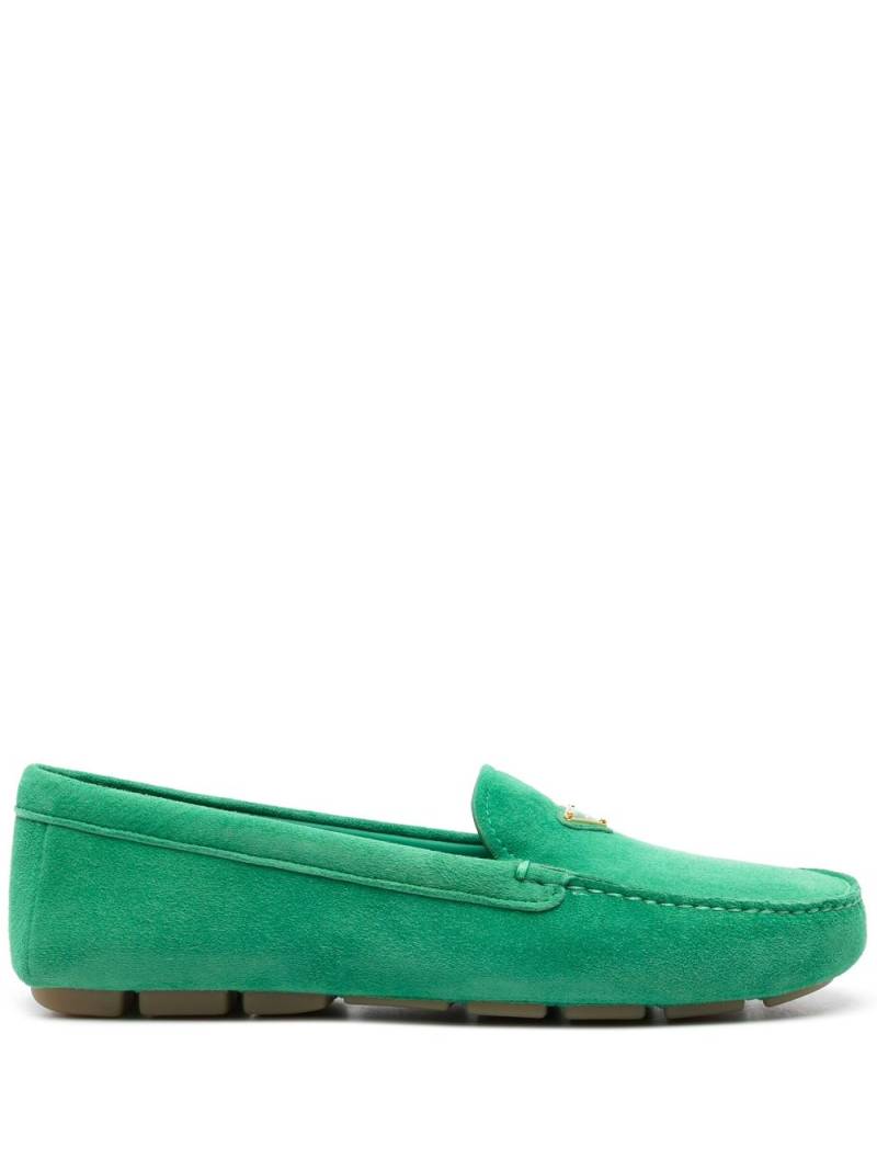 Prada enamel triangle-logo suede loafers - Green von Prada