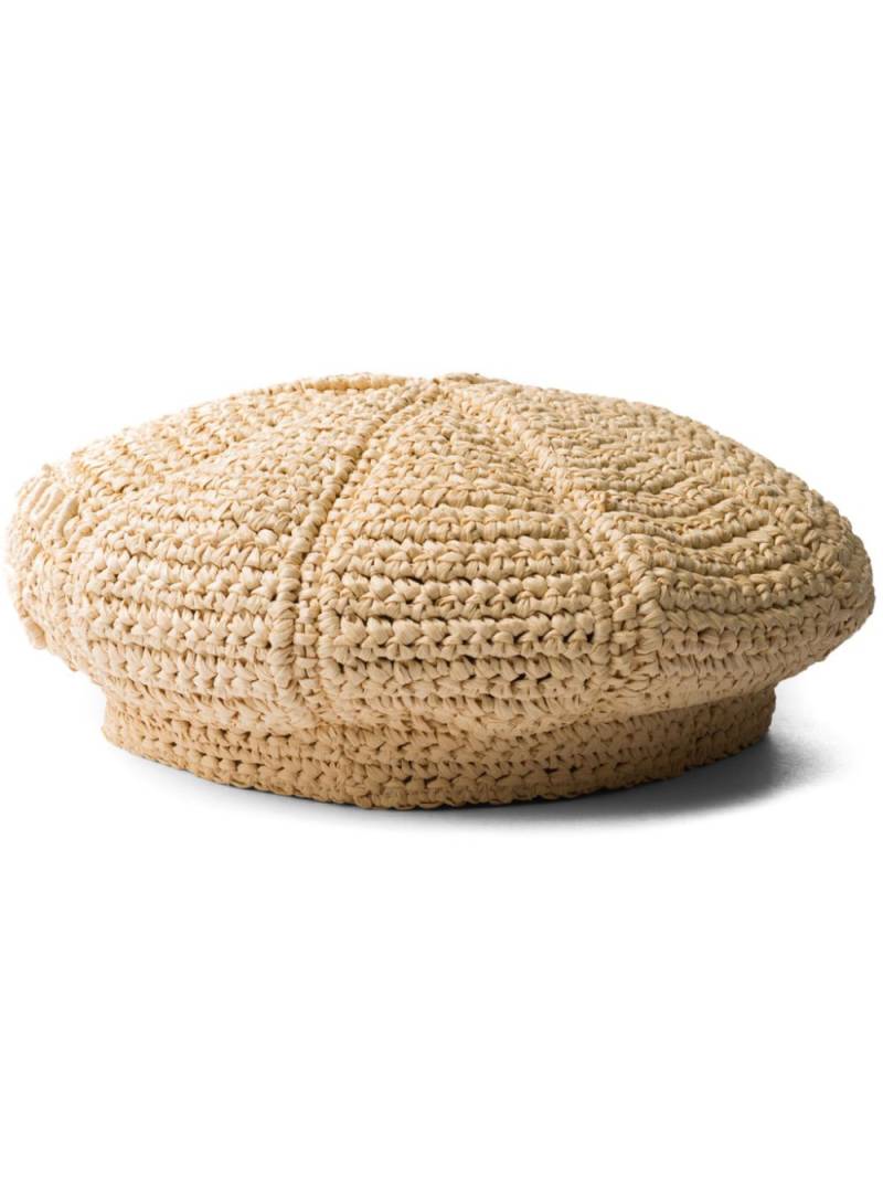 Prada logo-appliqué raffia beret - Neutrals von Prada