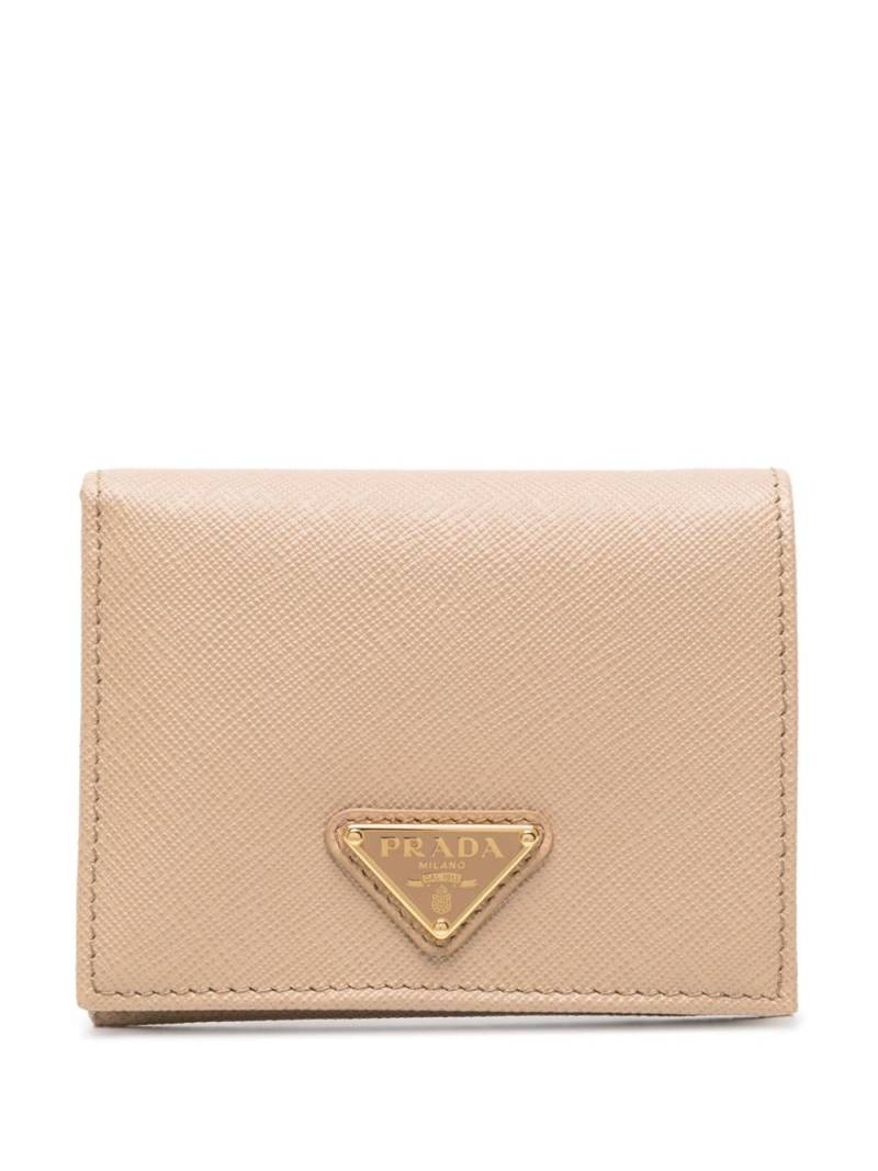 Prada small triangle-logo plaque leather wallet - Neutrals von Prada