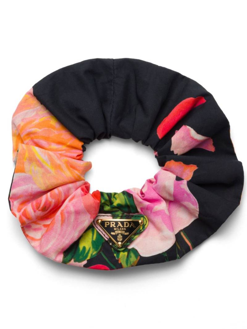 Prada triangle-logo floral-print scrunchie - Black von Prada