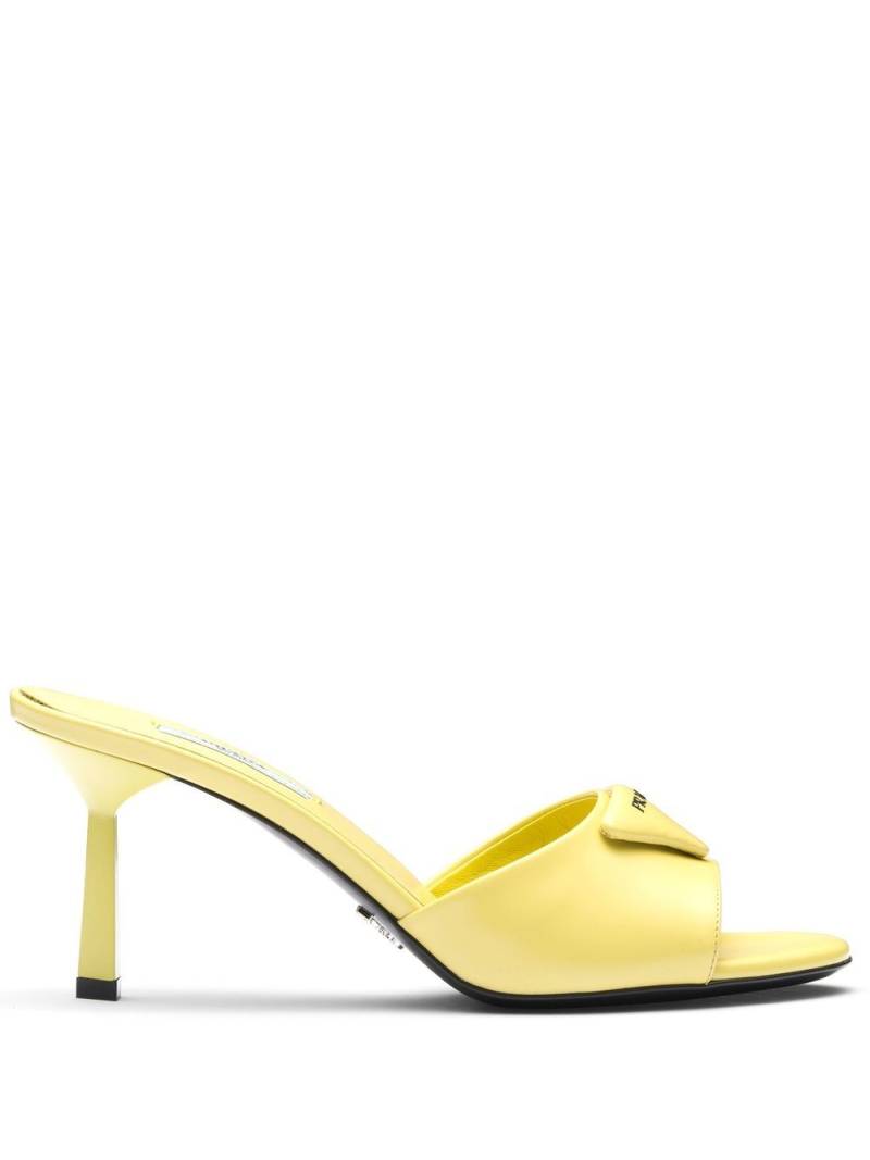 Prada triangle-logo leather mules - Yellow von Prada