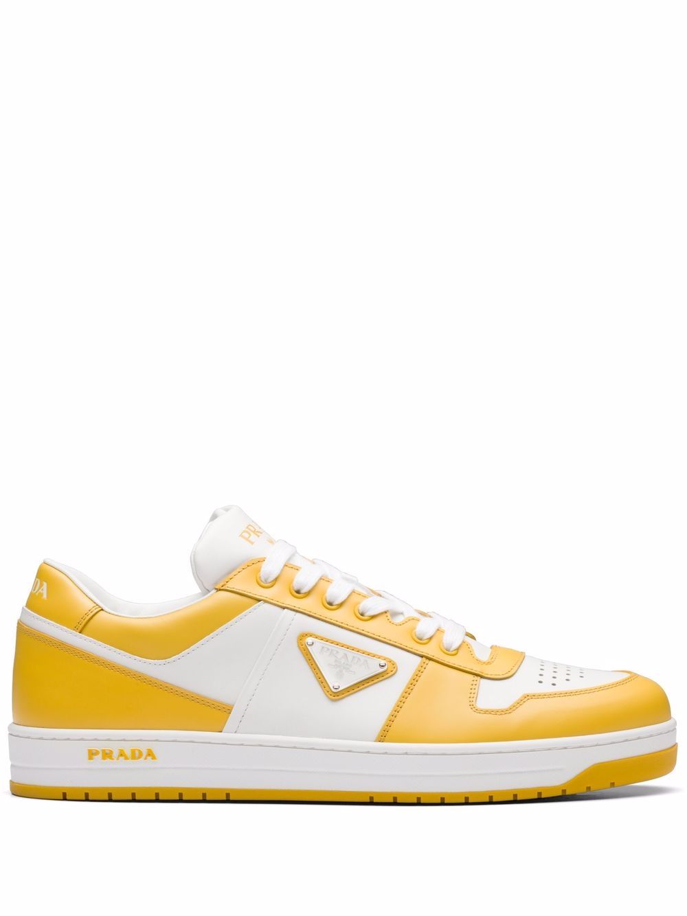 Prada triangle logo-patch low-top sneakers - White von Prada