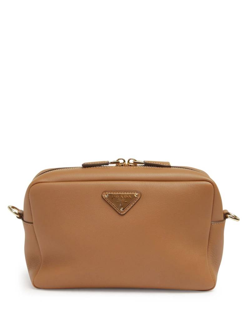 Prada triangle-logo shoulder bag - Brown von Prada