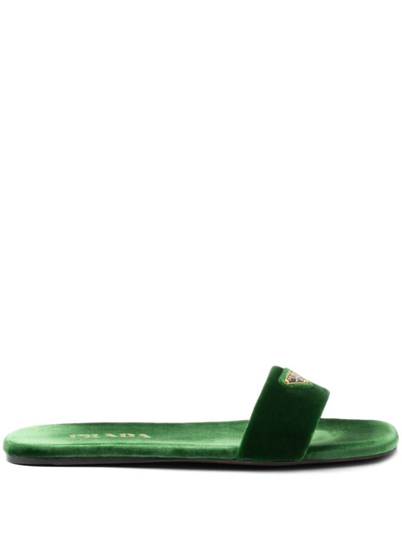 Prada triangle-logo velvet slides - Green von Prada