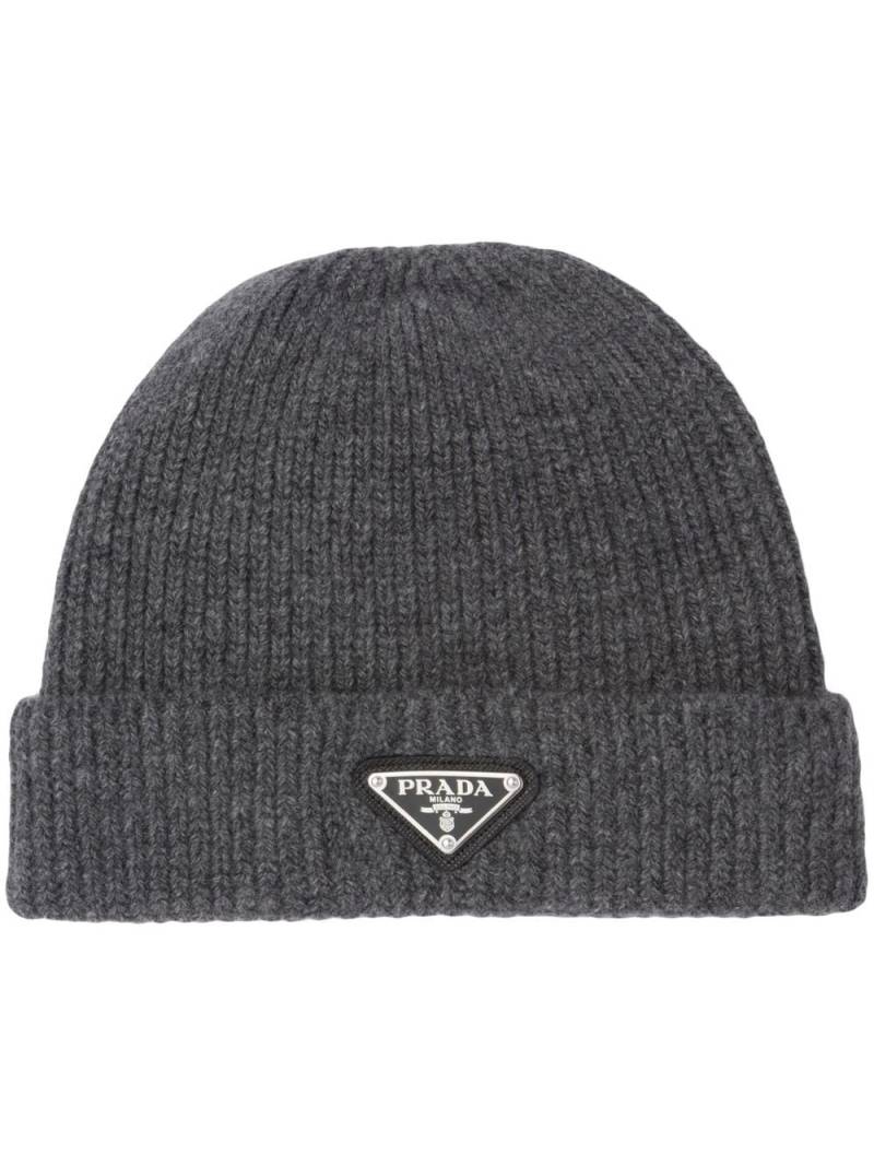 Prada triangle-logo wool-cashmere beanie - Grey von Prada