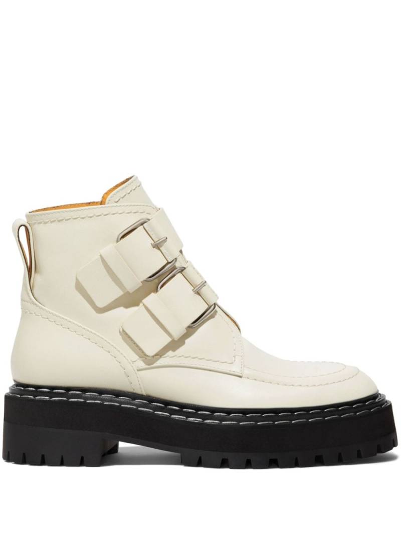 Proenza Schouler leather buckle boots - White von Proenza Schouler