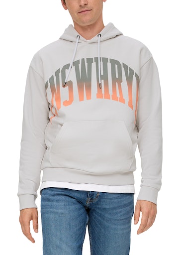 QS Kapuzensweatshirt, mit einer Kängurutasche QS Kapuzensweatshirt, mit einer Kängurutasche von QS