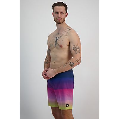 Surfsilk Massive 18 Inch Herren Badeshort von Quiksilver