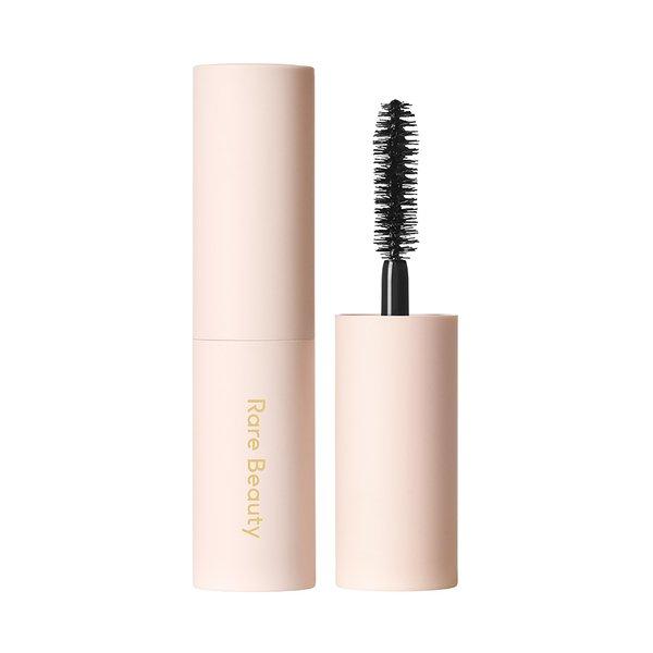 RARE BEAUTY - Perfect strokes universal Volumenmascara 8 ml von RARE BEAUTY