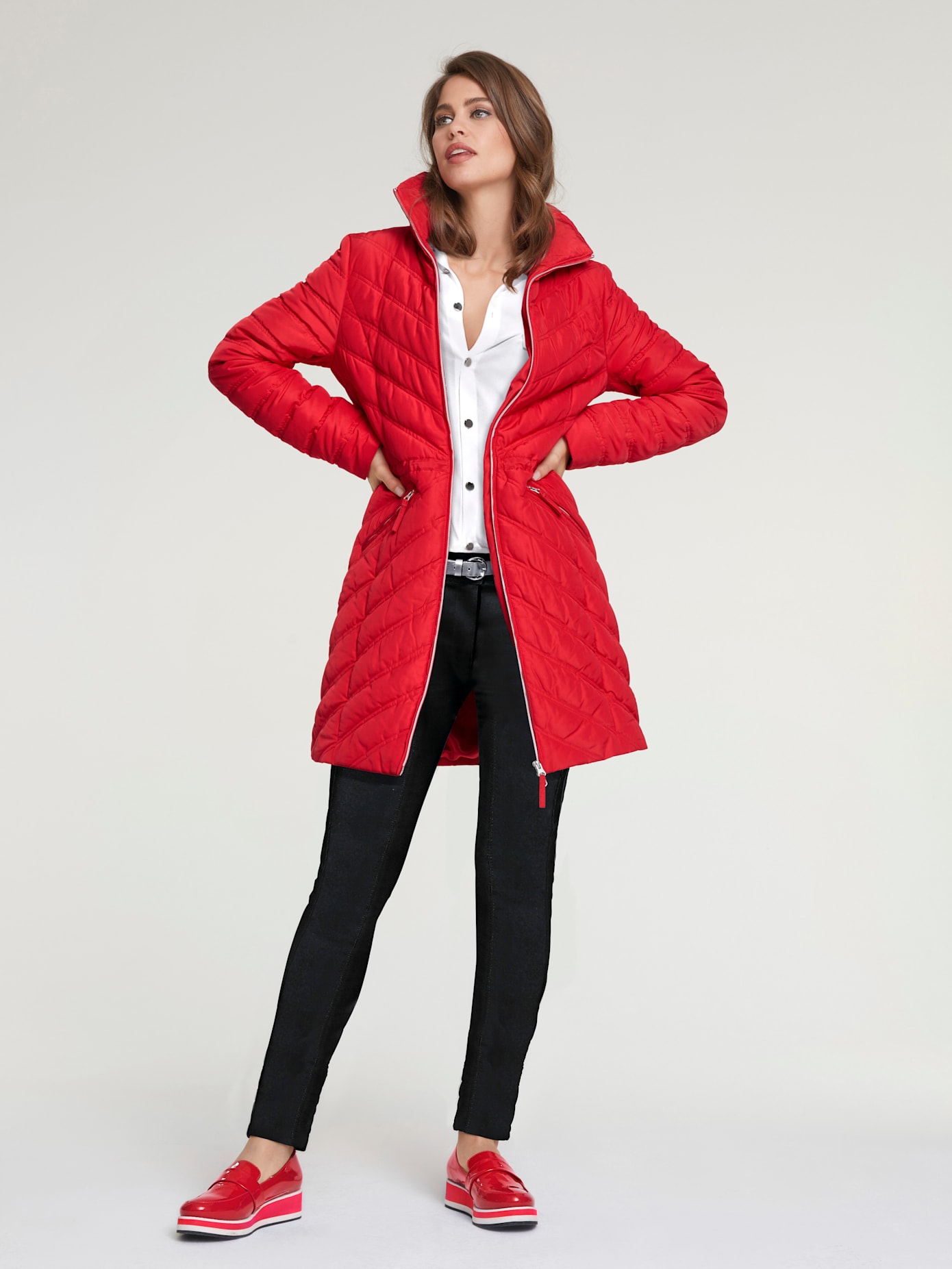 heine Steppjacke, mit Kapuze heine Steppjacke, mit Kapuze von heine