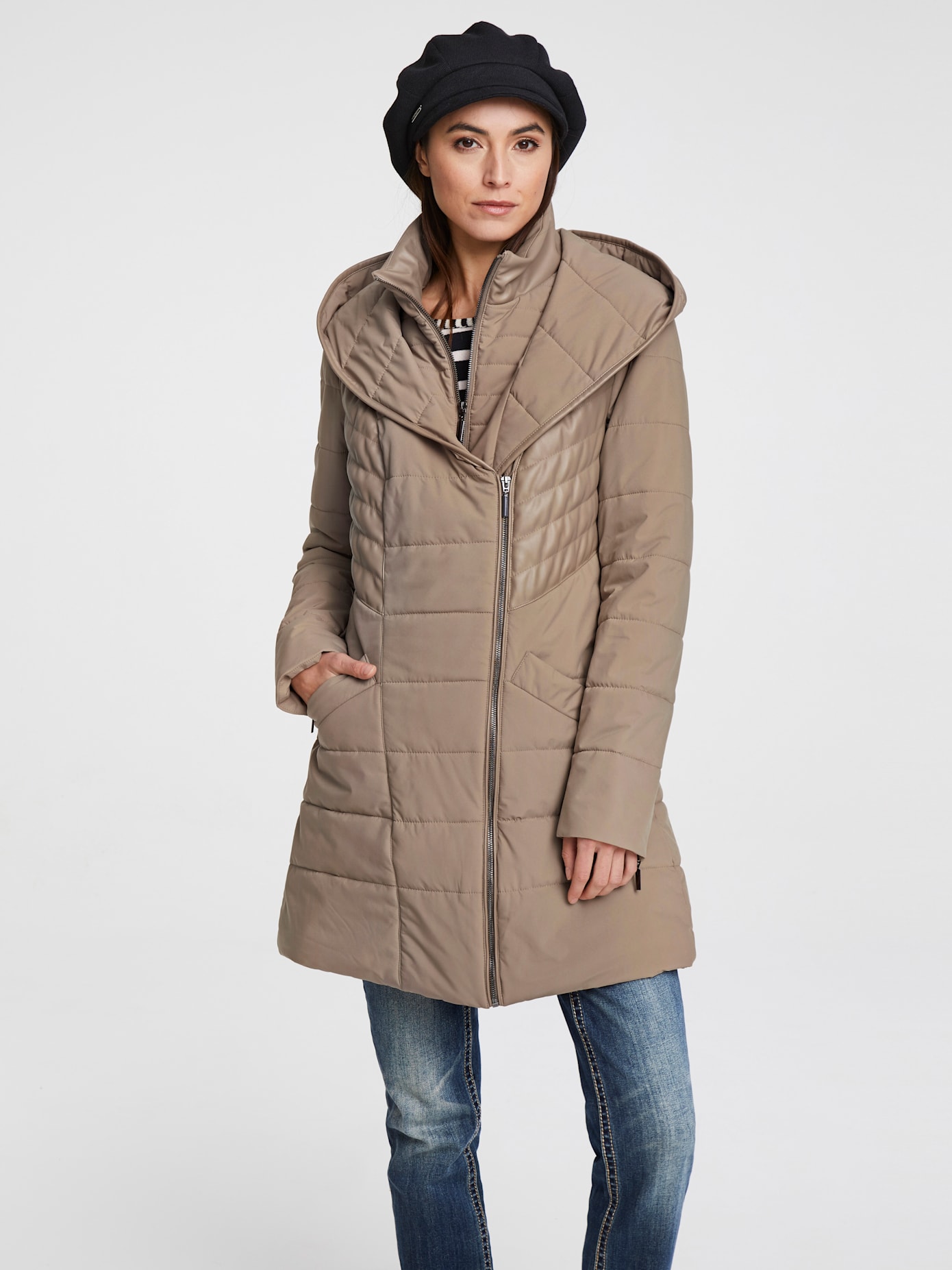 heine Steppjacke, mit Kapuze heine Steppjacke, mit Kapuze von heine