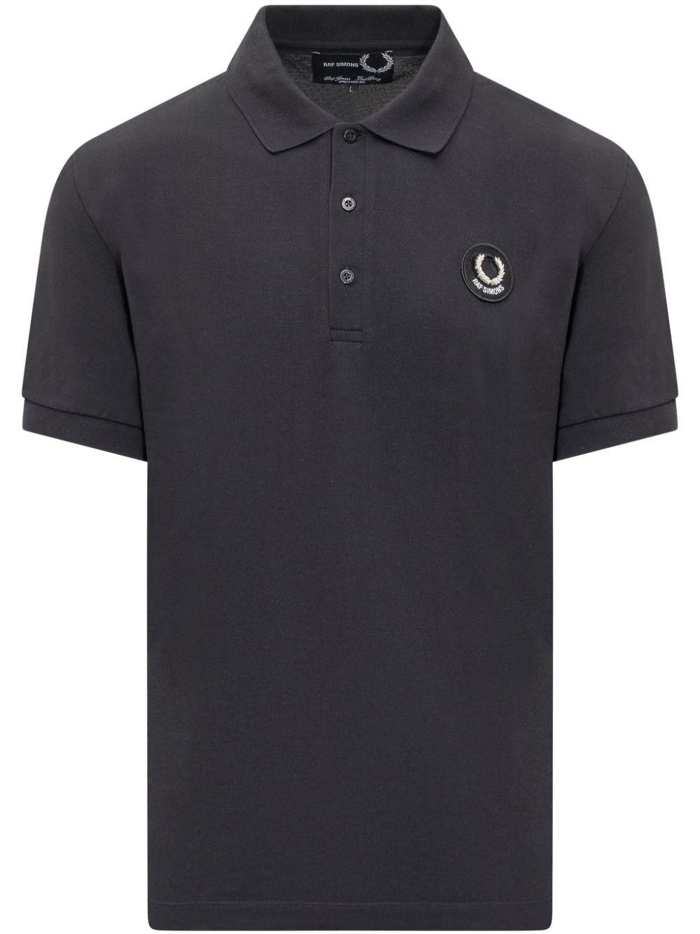 Raf Simons X Fred Perry logo-patch polo shirt - Black von Raf Simons X Fred Perry