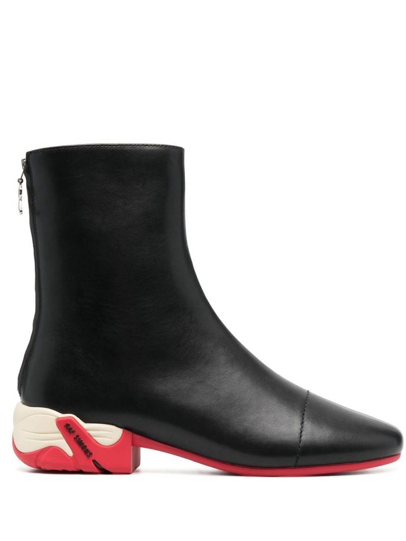 Raf Simons contrasting-heel detail 45mm boots - Black von Raf Simons