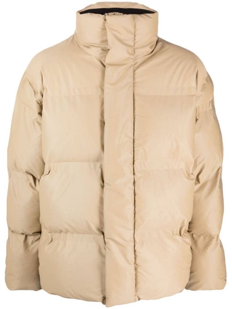 Rains funnel-neck padded jacket - Neutrals von Rains