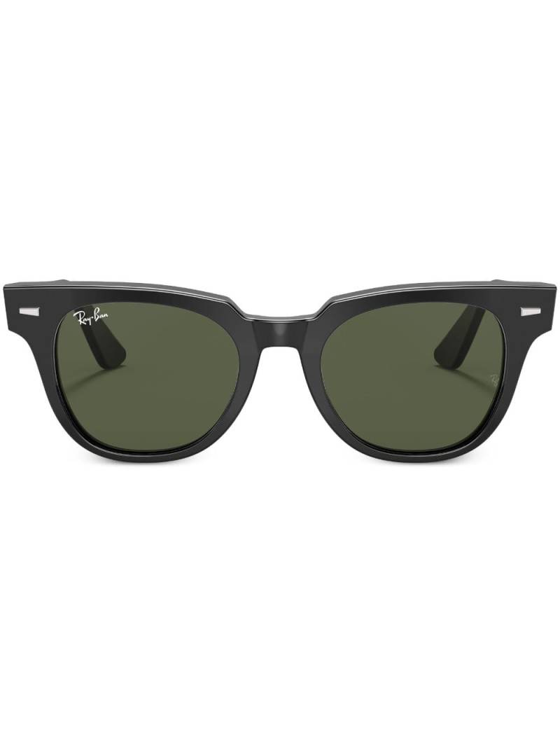 Ray-Ban Meteor cat eye-frame sunglasses - Black von Ray-Ban