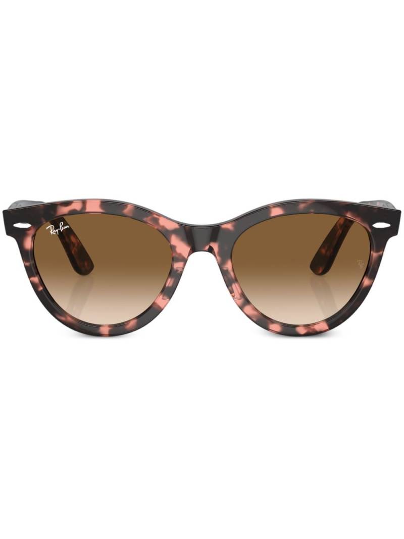 Ray-Ban Wayfarer Way round-frame sunglasses - Pink von Ray-Ban