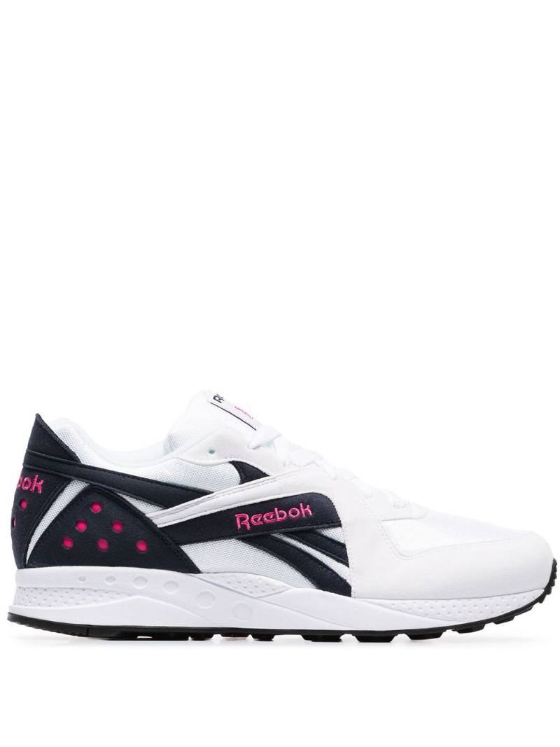 Reebok Pyro blue and pink detail sneakers - White von Reebok